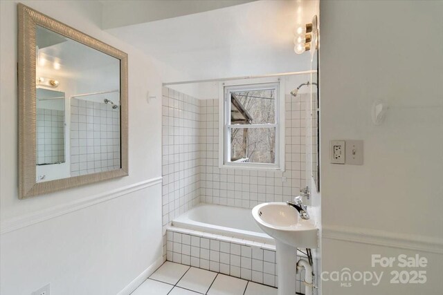 2599/2611 Old Mars Hill Hwy, Weaverville, NC 28787 - full bathroom featuring tile patterned floors and tiled shower / bath