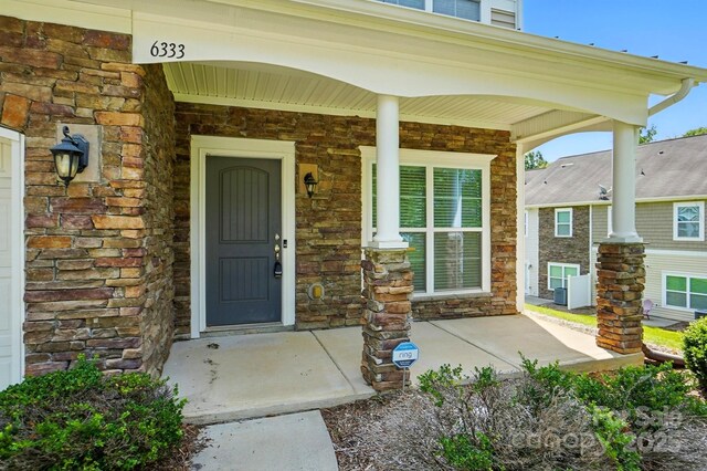 6333 Cory Bret Ln, Charlotte, NC 28278 - photo 5