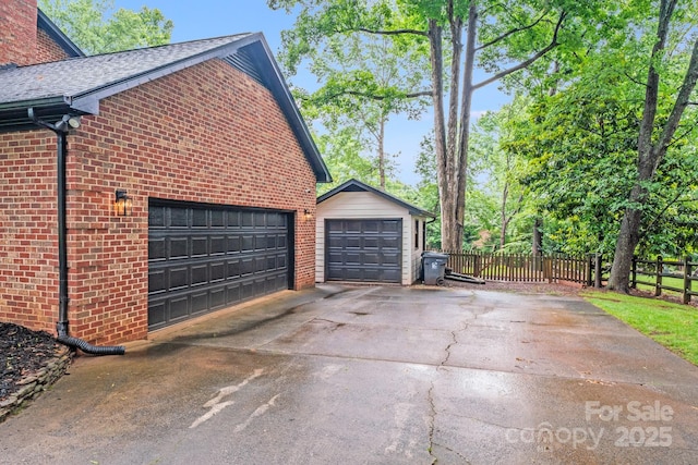 16512 Kimbolten Dr, Huntersville, NC 28078 - view of side of property with brick siding