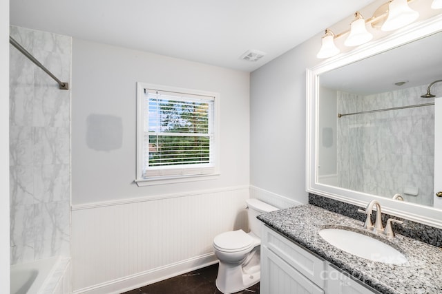 16512 Kimbolten Dr, Huntersville, NC 28078 - bathroom with a wainscoted wall, vanity, toilet, and shower / washtub combination