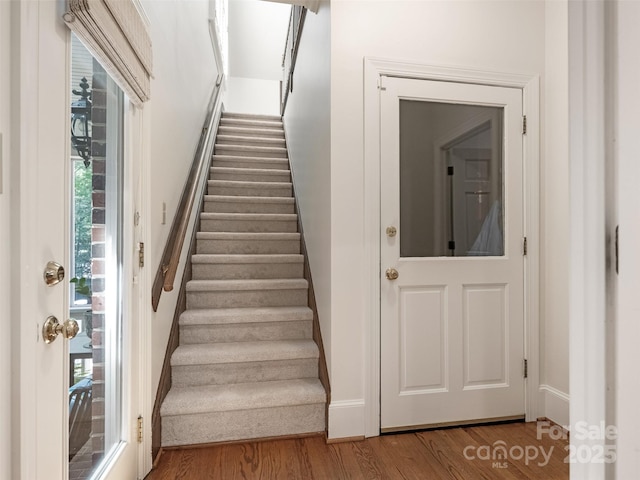 4026 Sharon View Rd, Charlotte, NC 28226 - staircase featuring wood finished floors and baseboards