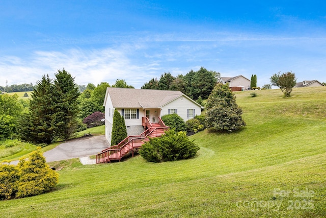 101 Michael Ct, Leicester, NC 28748 - single story home featuring a front lawn