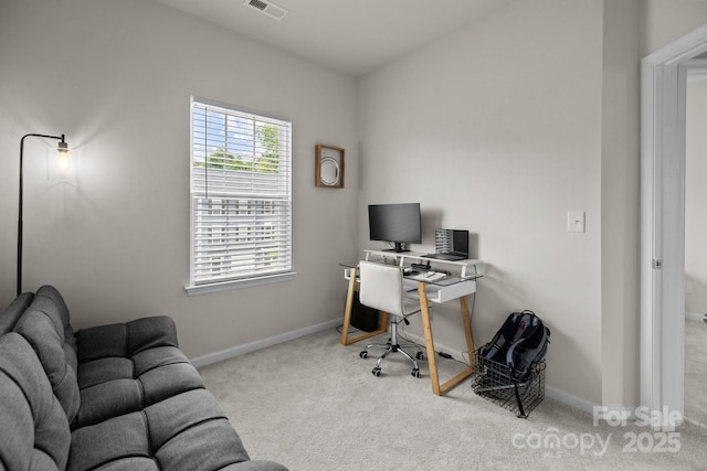 3108 Beeler Ln, Charlotte, NC 28208 - carpeted office space with baseboards