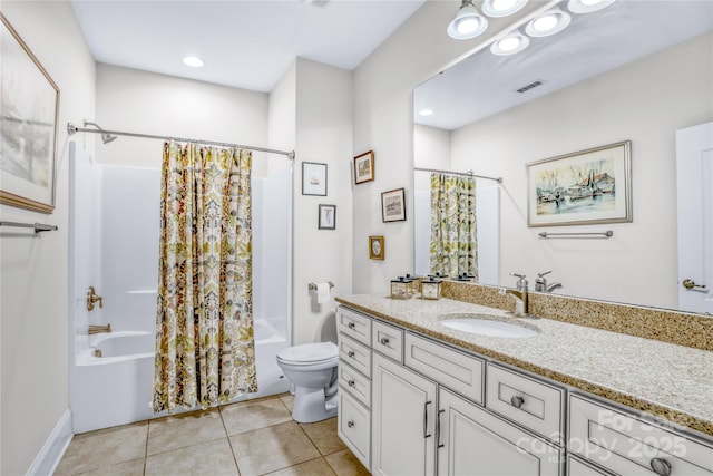 12910 Meetinghouse Dr, Cornelius, NC 28031 - full bath featuring shower / tub combo, toilet, vanity, tile patterned floors, and recessed lighting