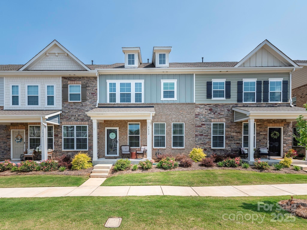 5432 Kinsbridge Dr, Charlotte, NC 28227 - photo 1