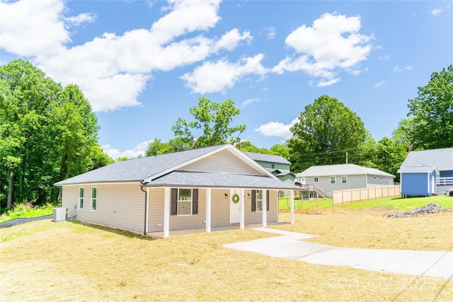 810 W Raleigh Ave, Statesville, NC 28677 - photo 2