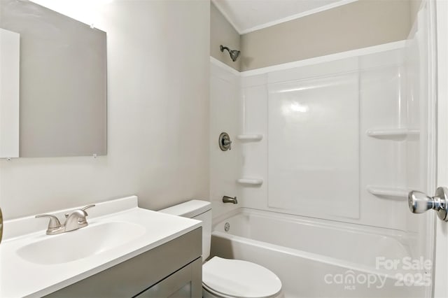1016 S D Ave, Maiden, NC 28650 - bathroom with toilet, vanity, shower / tub combination, and crown molding