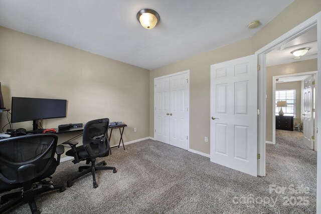 920 Old Forester Ln, Charlotte, NC 28214 - carpeted office space featuring baseboards
