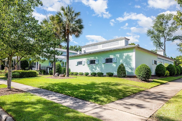9210 Ginhouse Ln, Charlotte, NC 28277 - traditional-style home featuring a front yard