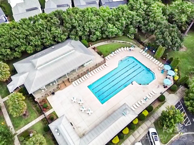 9210 Ginhouse Ln, Charlotte, NC 28277 - drone / aerial view of a pool area