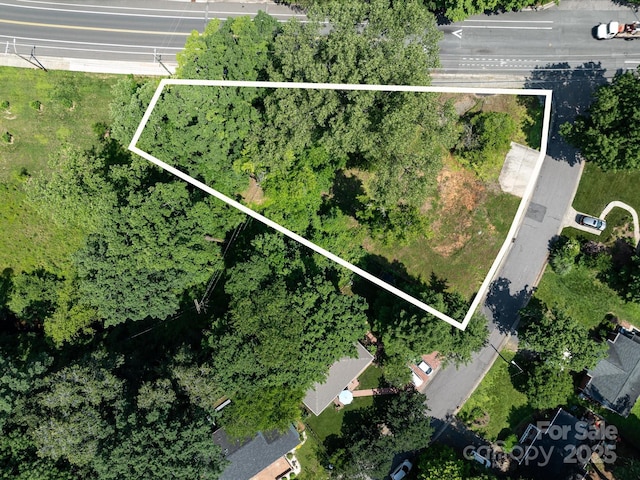 4800 Valley Stream Rd, Charlotte, NC 28209
