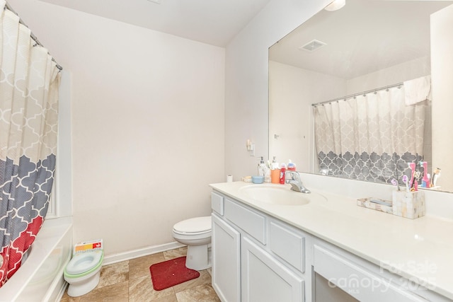 8005 Stevie Oaks Ln, Charlotte, NC 28215 - full bath featuring vanity and shower / tub combo