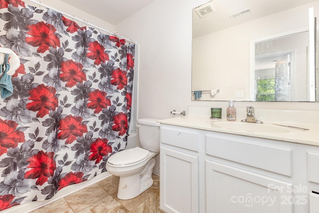 8005 Stevie Oaks Ln, Charlotte, NC 28215 - full bathroom featuring vanity and tile patterned flooring