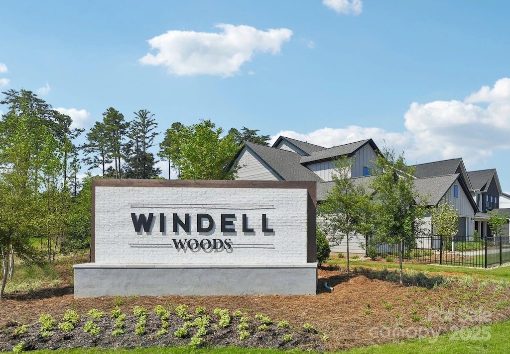 612 Hyder Trl, Tega Cay, SC 29708 - view of community / neighborhood sign