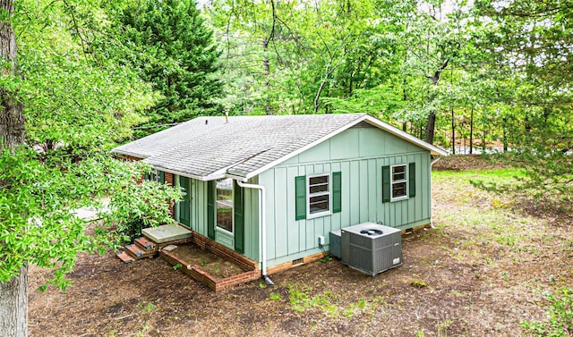24 19th St NW, Hickory, NC 28601 - view of outbuilding featuring central AC unit