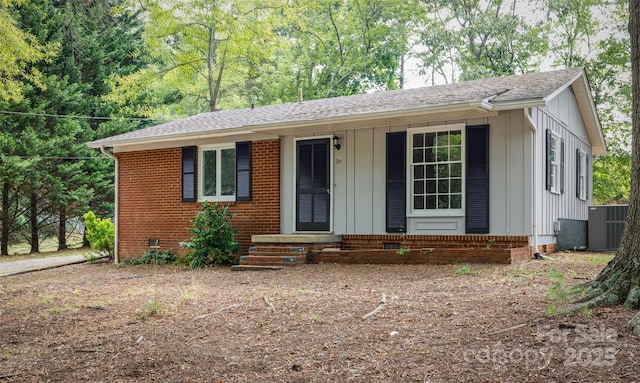 24 19th St NW, Hickory, NC 28601 - photo 1