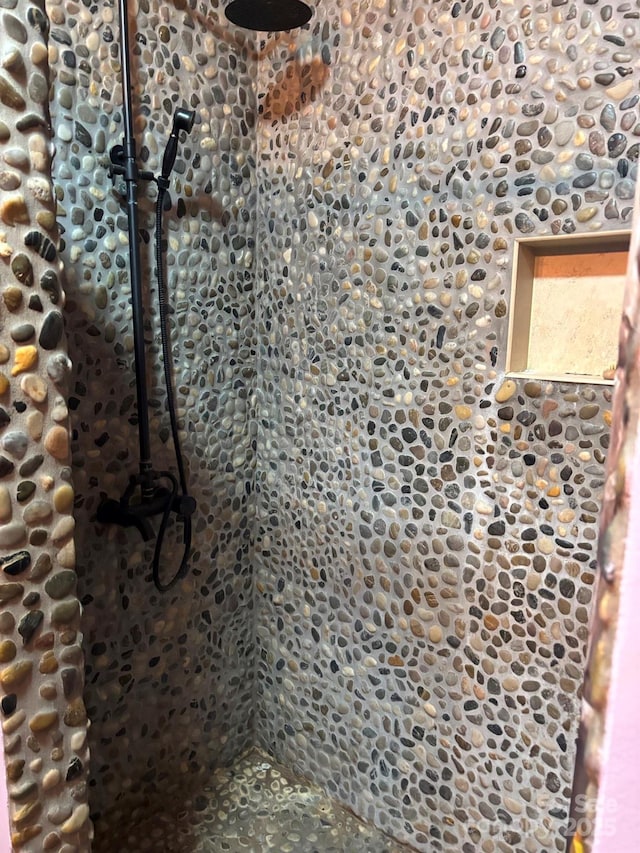 76 Six Springs Rd, Spruce Pine, NC 28777 - full bath with tiled shower