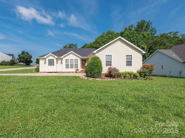 1271 Applewood Ln, York, SC 29745 - single story home with a front lawn