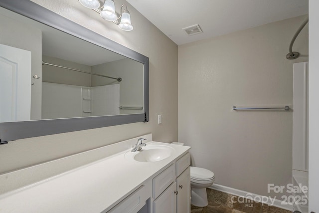 8226 Gabon Ct, Charlotte, NC 28215 - full bathroom featuring vanity, a shower, toilet, and baseboards