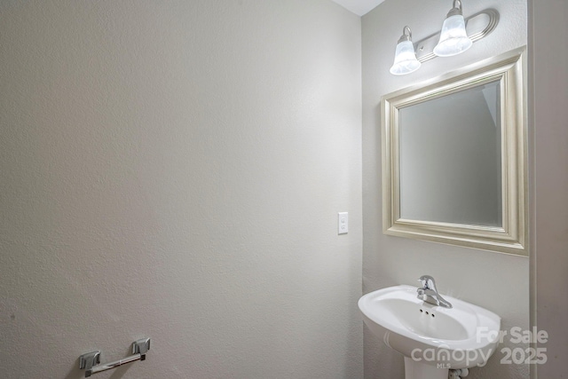 8226 Gabon Ct, Charlotte, NC 28215 - photo 16