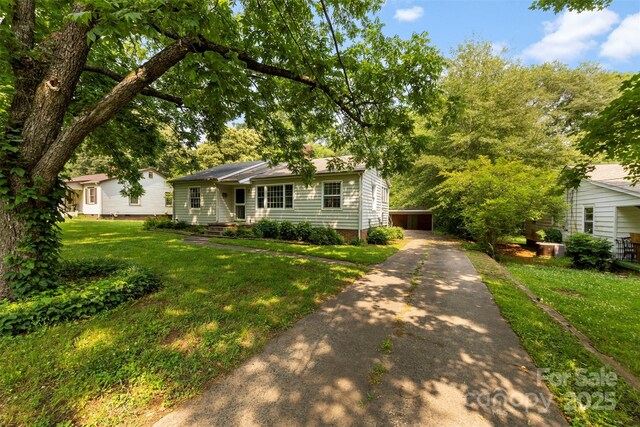 505 Franklin Ave, Shelby, NC 28150 - ranch-style home with a front yard and driveway