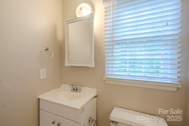 7320 Ritter Dr, Charlotte, NC 28270 - half bath featuring vanity and toilet