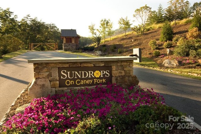 49 S Sundrops Trl, Cullowhee, NC 28723 - view of community sign