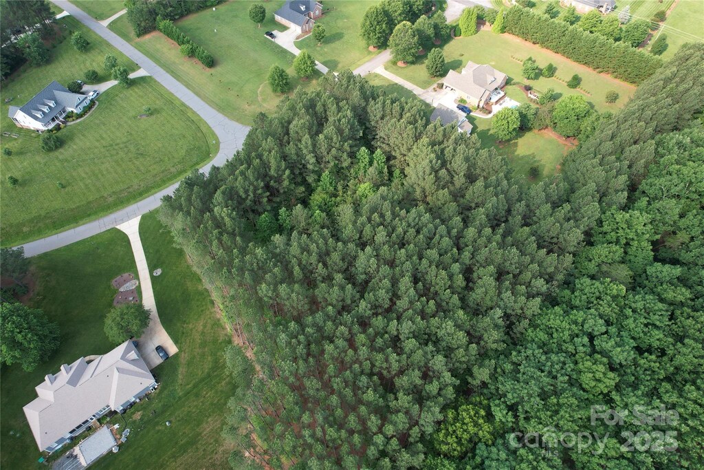 2 Arbor Hills Dr, Lincolnton, NC 28092