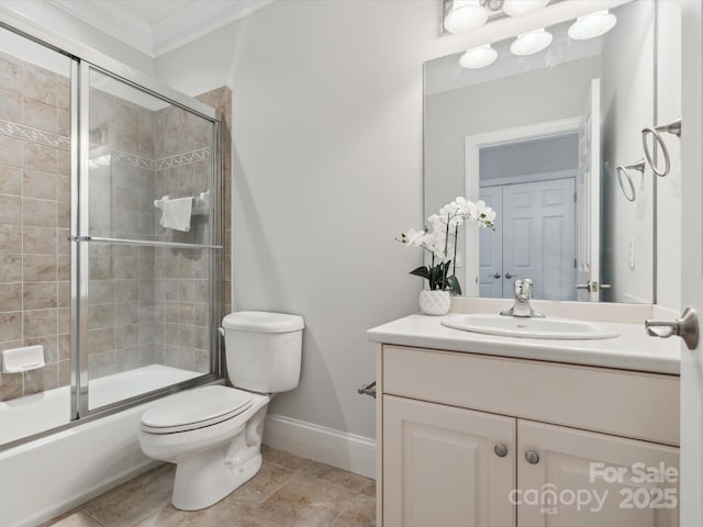 705 Congressional Ln, Fort Mill, SC 29708 - full bath featuring toilet, vanity, bath / shower combo with glass door, baseboards, and ornamental molding