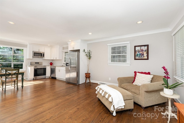 6935 Woodstock Dr, Charlotte, NC 28210 - photo 5