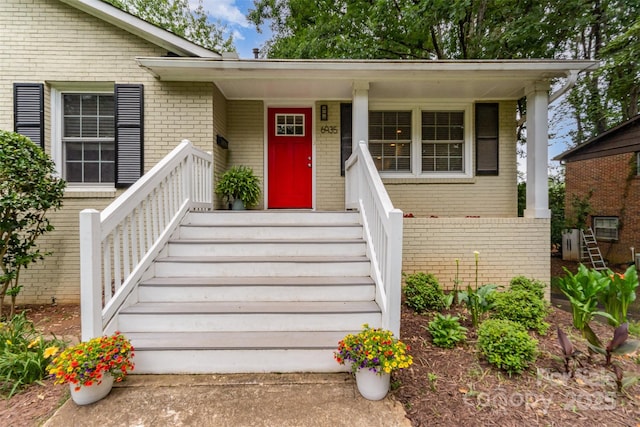 6935 Woodstock Dr, Charlotte, NC 28210 - photo 2