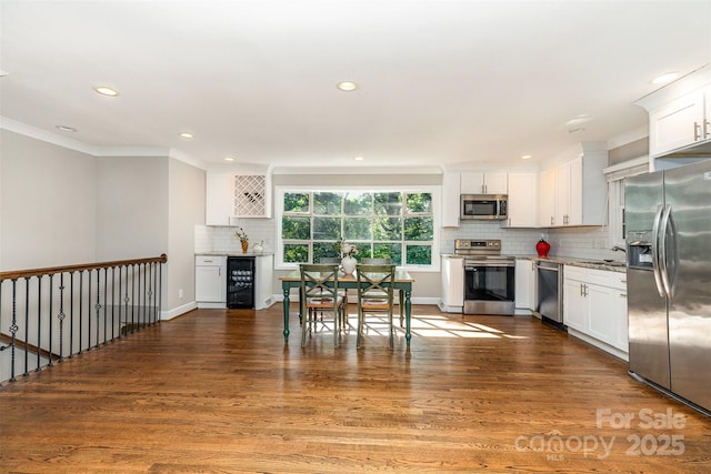 6935 Woodstock Dr, Charlotte, NC 28210 - photo 4