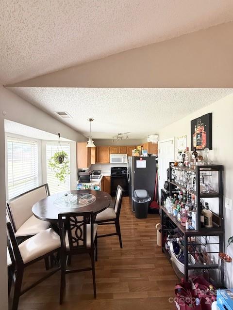 6902 Vernon Wood Ln, Charlotte, NC 28262 - photo 7