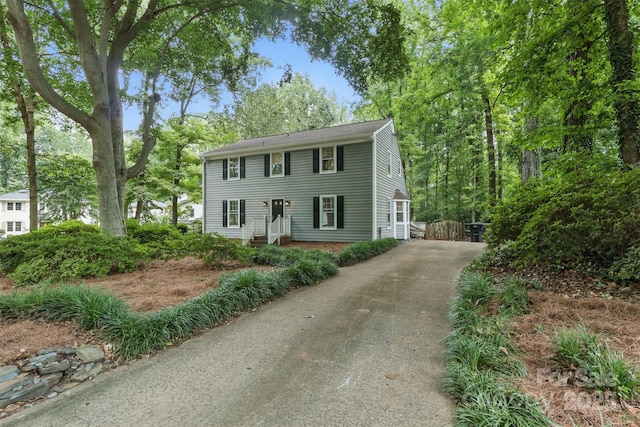 1517 E Barden Rd, Charlotte, NC 28226 - colonial home with driveway