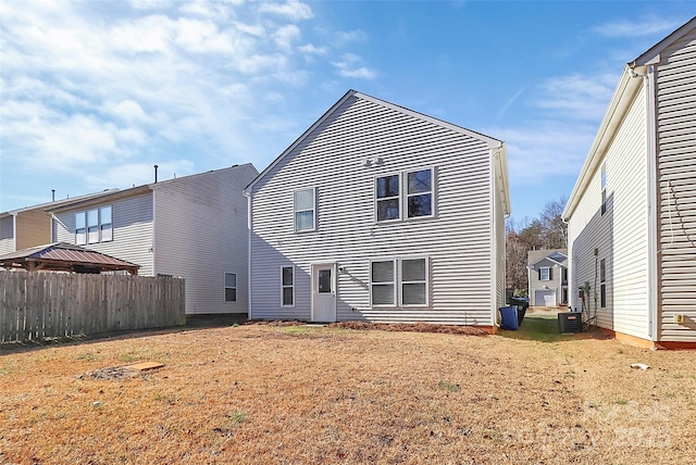 7214 Fox Point Dr, Charlotte, NC 28269 - back of property with cooling unit