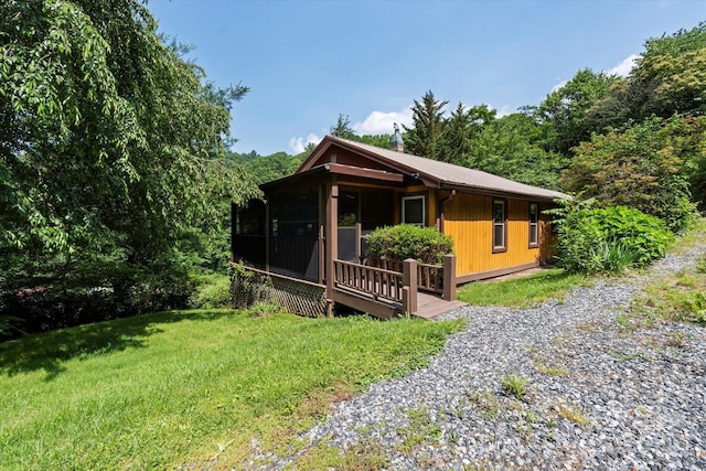 139 Ivy Ridge Church Rd, Mars Hill, NC 28754 - view of front of house with a front lawn and a metal roof