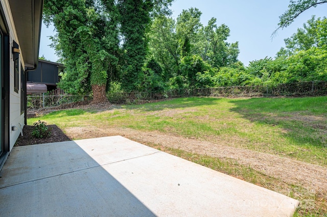 520 E Main St, Dallas, NC 28034 - view of yard with a patio area