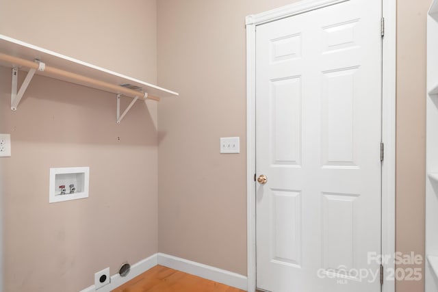 2695 Queens Rd, Lincolnton, NC 28092 - washroom with hookup for a washing machine, baseboards, electric dryer hookup, and light wood finished floors
