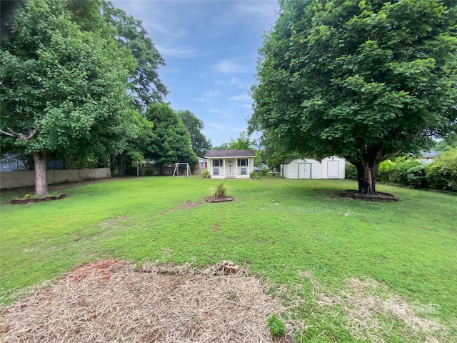 302 Melinda Ave, Kannapolis, NC 28083 - view of yard