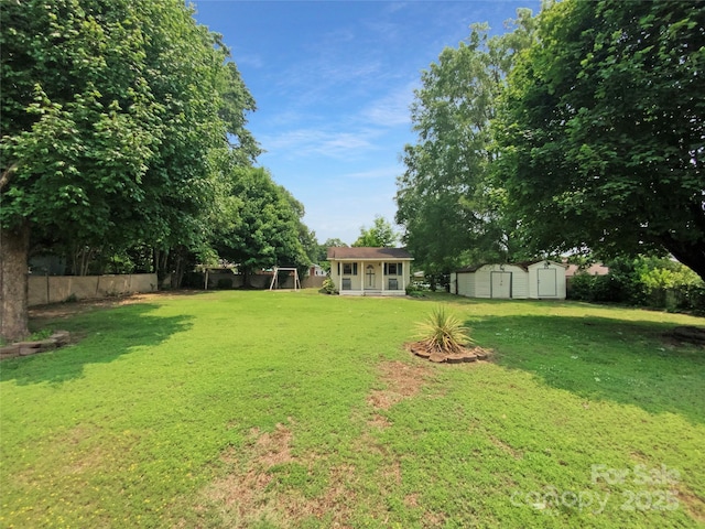 302 Melinda Ave, Kannapolis, NC 28083 - view of yard