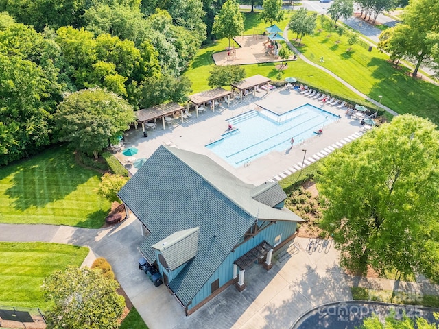 5963 Pale Moss Ln, Charlotte, NC 28269 - view from above of property with a pool