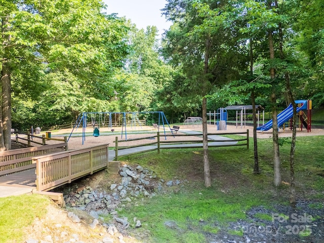 5963 Pale Moss Ln, Charlotte, NC 28269 - view of community jungle gym