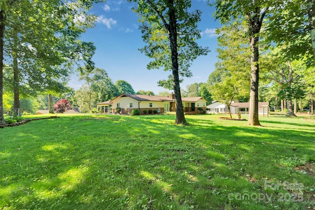 2326 Horseshoe Bend Rd NE, Hickory, NC 28601 - view of green lawn
