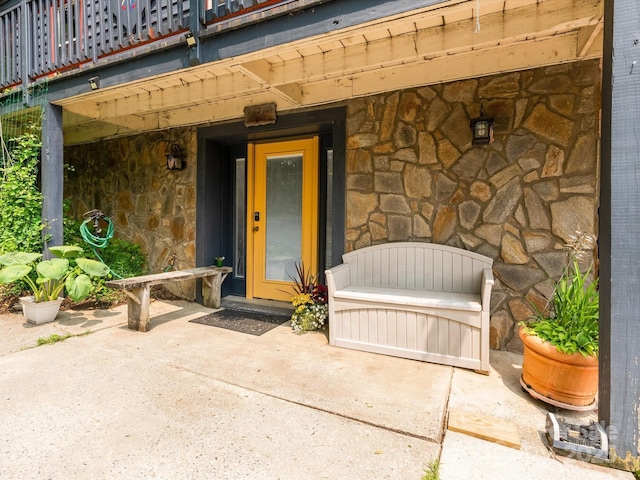 2981 Heath Peak Rd, Waynesville, NC 28785 - entrance to property with stone siding
