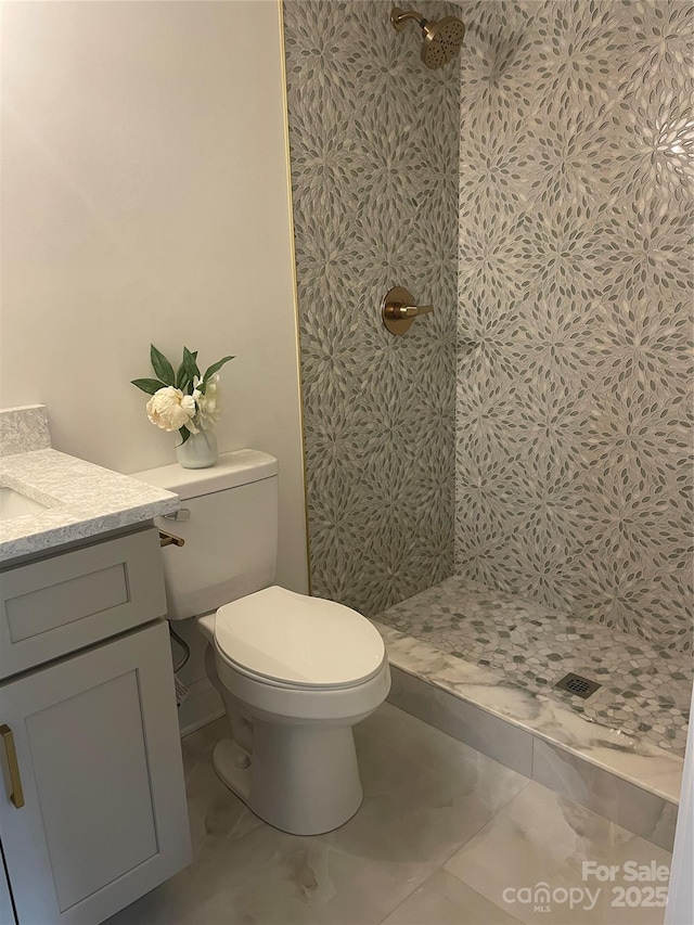 5840 Charing Pl, Charlotte, NC 28211 - full bath with a stall shower and vanity