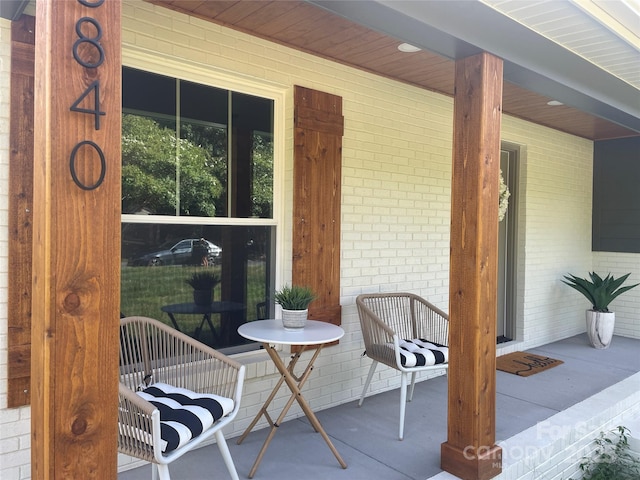 5840 Charing Pl, Charlotte, NC 28211 - view of covered porch