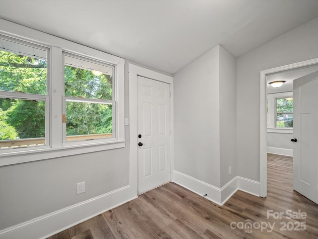 144 Walnut St, Chester, SC 29706 - foyer with wood finished floors and vaulted ceiling