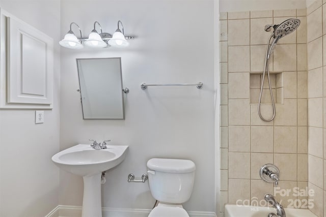 7319 Stonehaven Dr, Waxhaw, NC 28173 - full bathroom with toilet and tub / shower combination