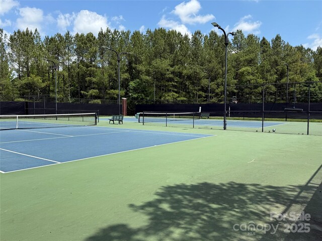 7319 Stonehaven Dr, Waxhaw, NC 28173 - view of tennis court with community basketball court