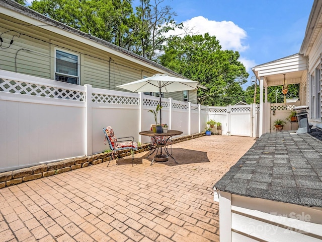 329 E Congress St, Lincolnton, NC 28092 - photo 4
